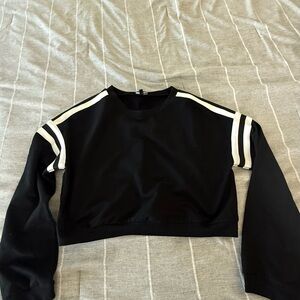 Fashion Nova Black and White Cropped Sweatshirt